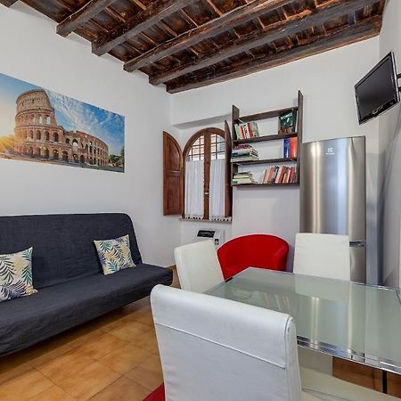 Colosseum Country Chic Apartment โรม ภายนอก รูปภาพ