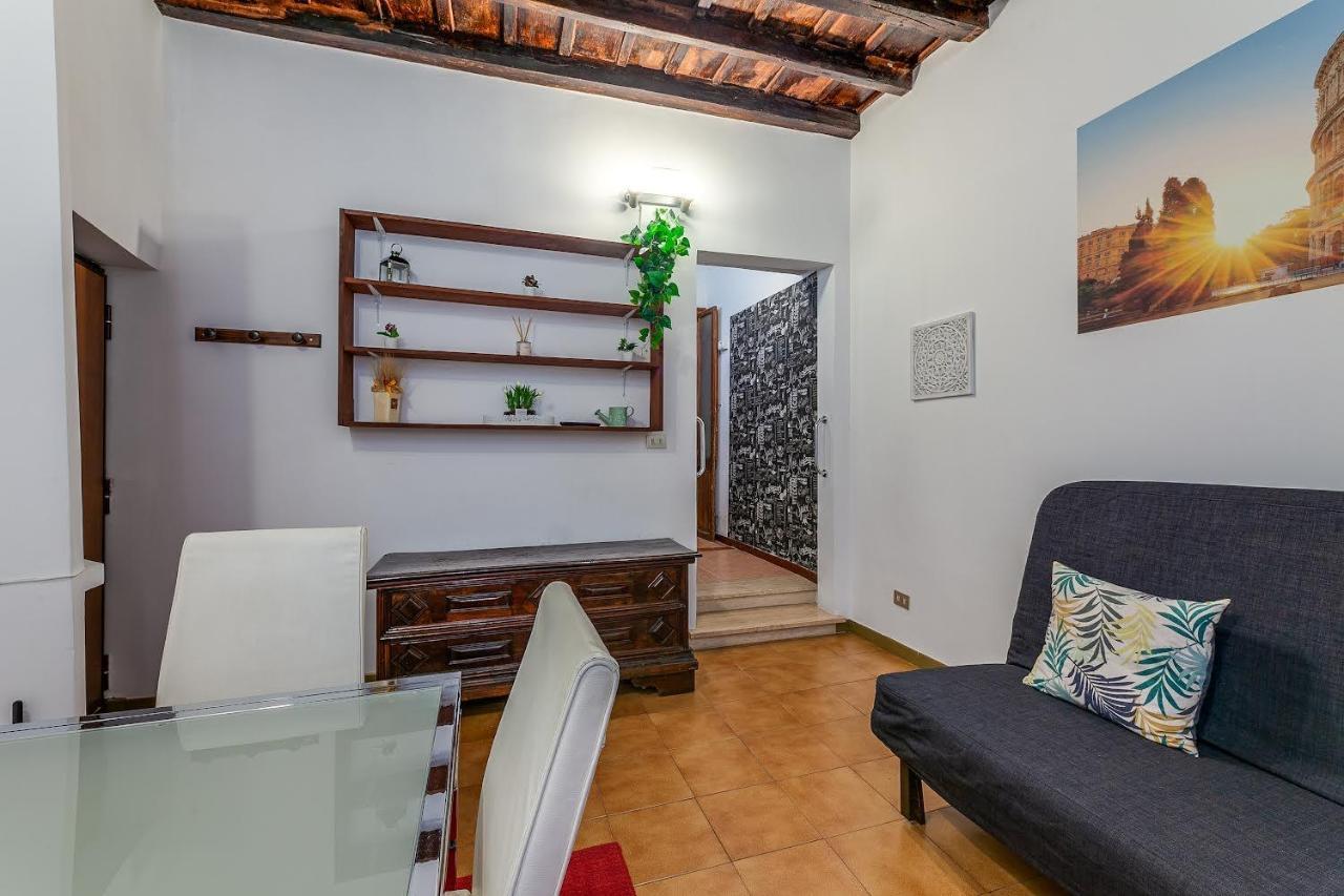 Colosseum Country Chic Apartment โรม ภายนอก รูปภาพ